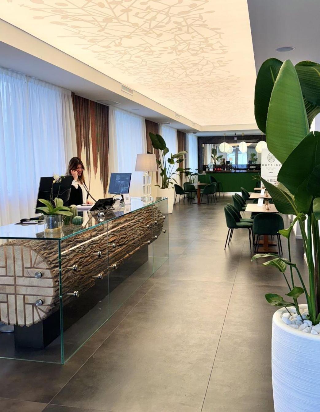 Outside Boutique Hotel فوجيا المظهر الخارجي الصورة